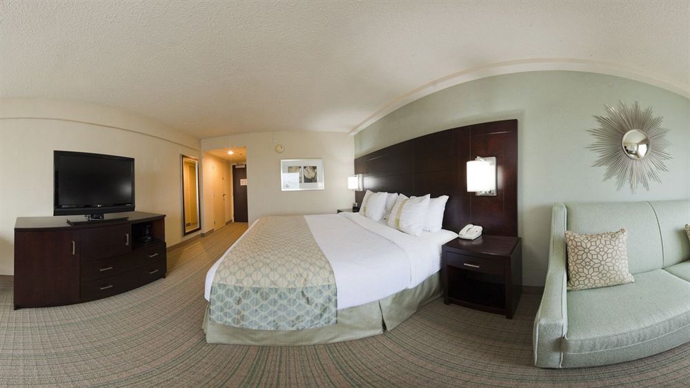 Holiday Inn Virginia Beach - Norfolk By Ihg Exterior foto